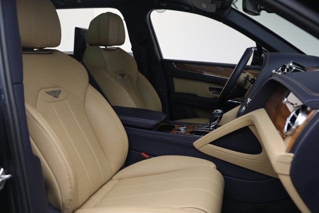 2024 Bentley Bentayga EWB V8