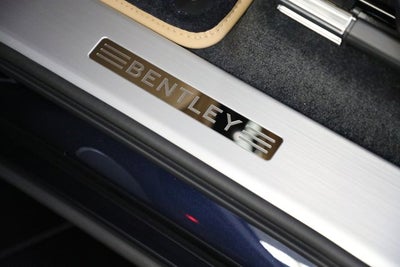 2024 Bentley Bentayga EWB V8