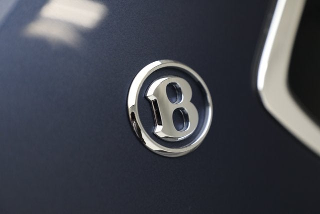 2025 Bentley Bentayga EWB Azure V8