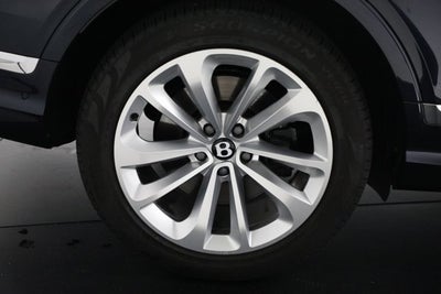 2024 Bentley Bentayga EWB V8