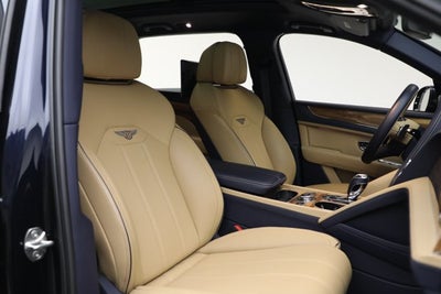 2024 Bentley Bentayga EWB V8