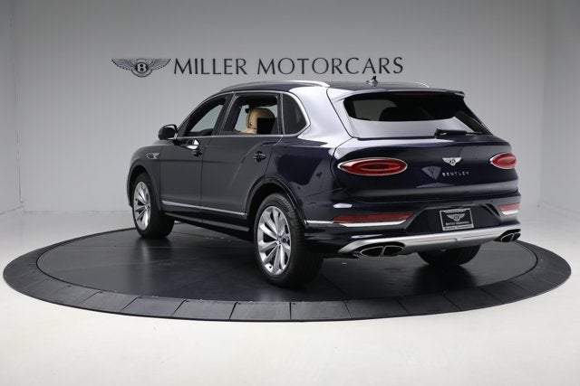 2024 Bentley Bentayga EWB V8
