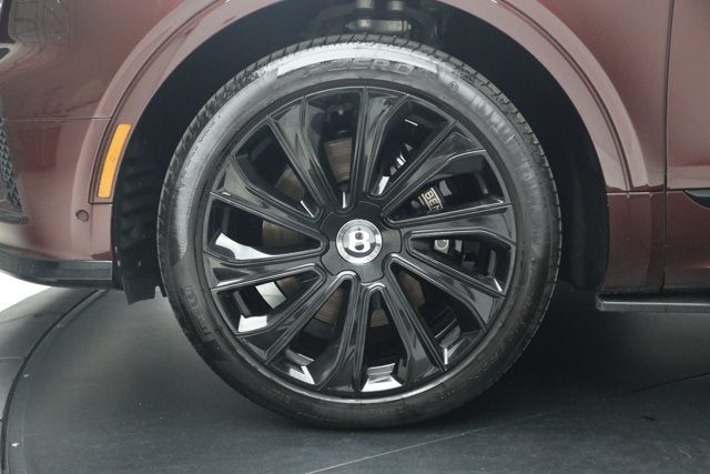 2024 Bentley Bentayga EWB Mulliner V8