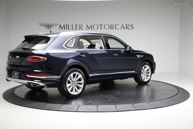 2024 Bentley Bentayga EWB V8