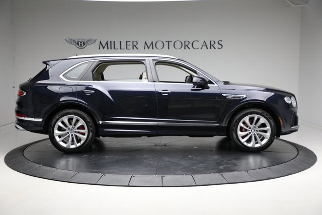 2024 Bentley Bentayga EWB V8