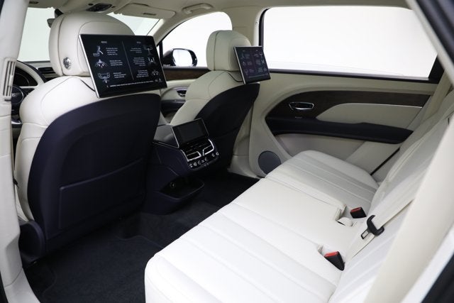 2024 Bentley Bentayga EWB V8