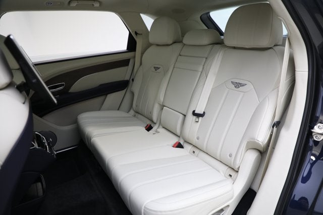 2024 Bentley Bentayga EWB V8