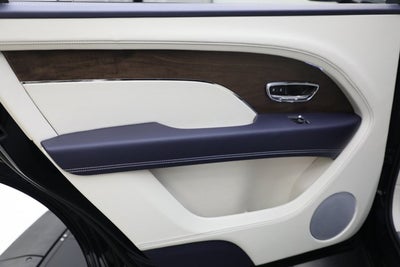 2024 Bentley Bentayga EWB V8