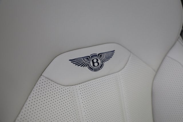 2024 Bentley Bentayga EWB V8