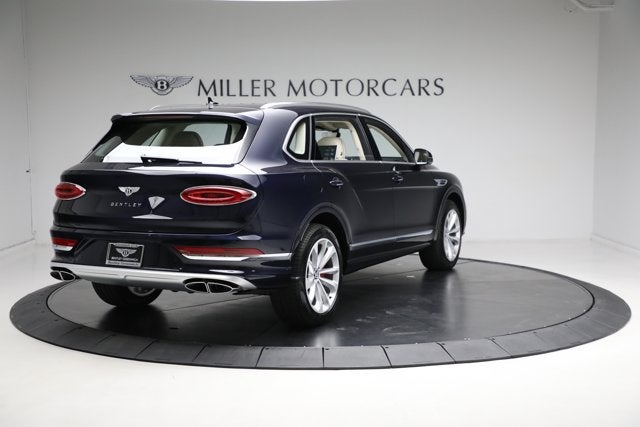 2024 Bentley Bentayga EWB V8