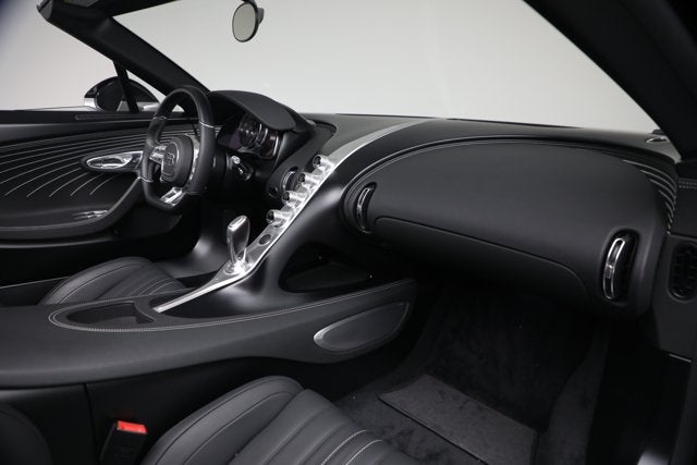 2025 Bugatti Mistral Base