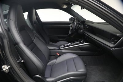 2025 Porsche 911 Carrera