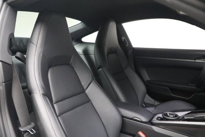 2025 Porsche 911 Carrera