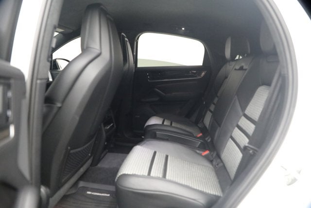 2024 Porsche Cayenne S Coupe