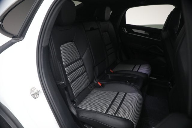 2024 Porsche Cayenne S Coupe