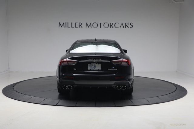 2022 Maserati Quattroporte Modena Q4