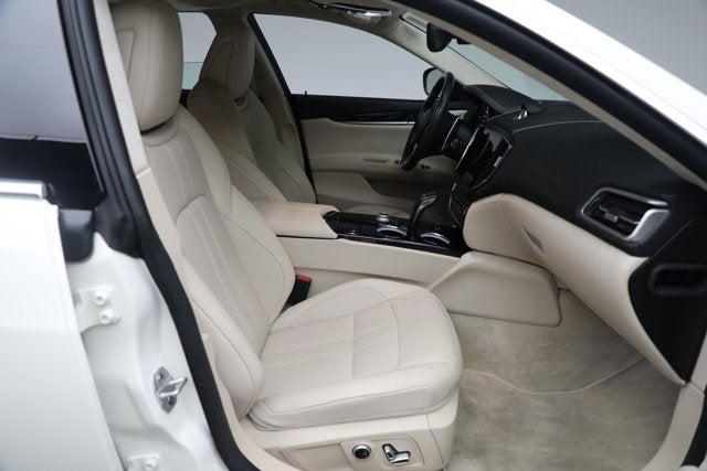 2022 Maserati Ghibli Modena Q4