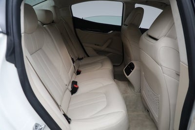 2022 Maserati Ghibli Modena Q4