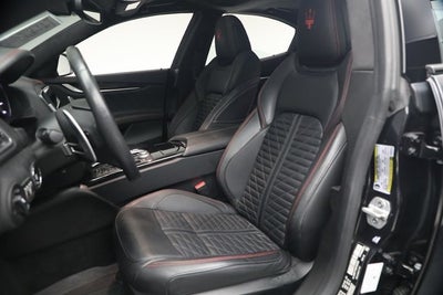 2023 Maserati Ghibli Modena Q4