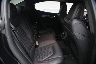 2023 Maserati Ghibli Modena Q4