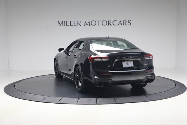 2023 Maserati Ghibli Modena Q4