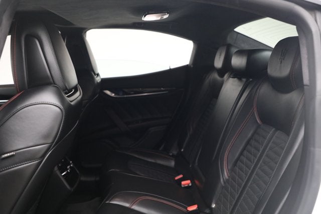 2022 Maserati Ghibli Modena Q4