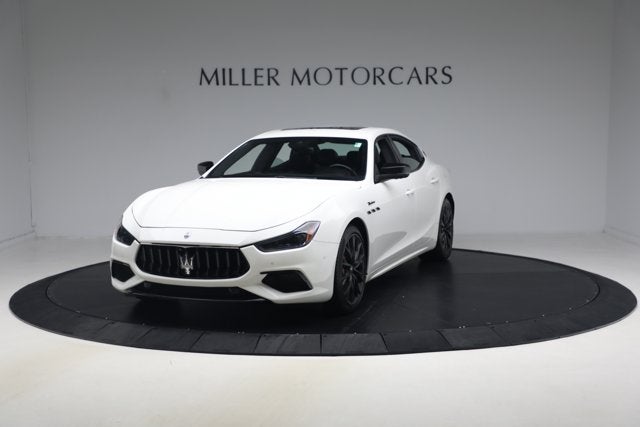 2022 Maserati Ghibli Modena Q4