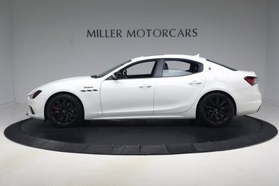 2022 Maserati Ghibli Modena Q4