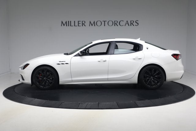 2022 Maserati Ghibli Modena Q4