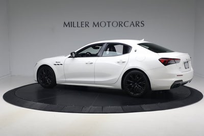 2022 Maserati Ghibli Modena Q4