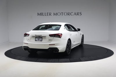 2022 Maserati Ghibli Modena Q4