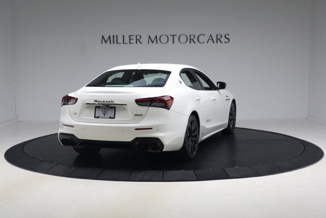 2022 Maserati Ghibli Modena Q4