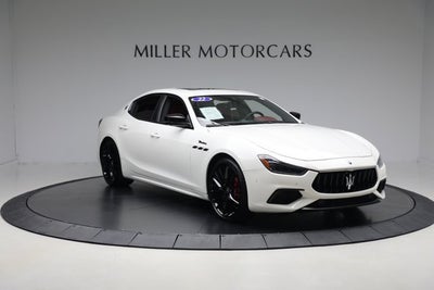 2022 Maserati Ghibli Modena Q4
