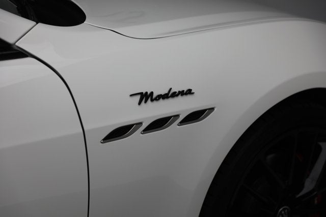 2022 Maserati Ghibli Modena Q4