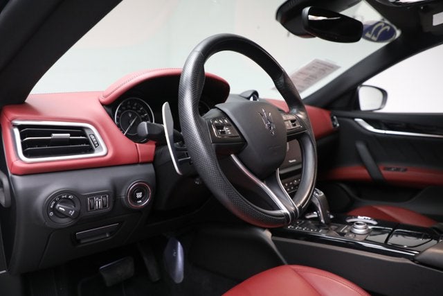 2022 Maserati Ghibli Modena Q4