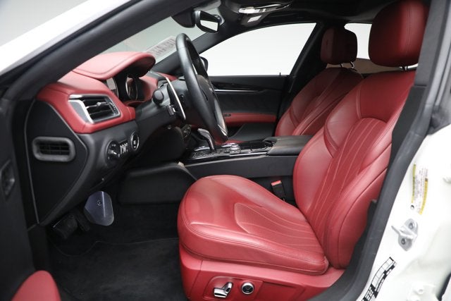 2022 Maserati Ghibli Modena Q4