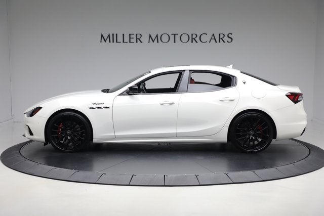 2022 Maserati Ghibli Modena Q4