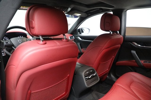 2022 Maserati Ghibli Modena Q4