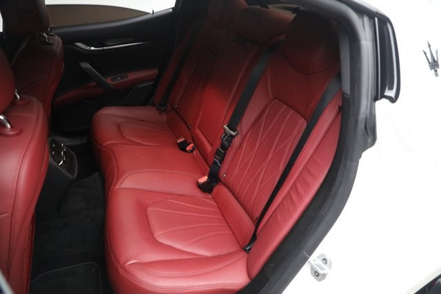 2022 Maserati Ghibli Modena Q4