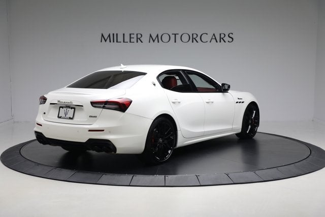 2022 Maserati Ghibli Modena Q4