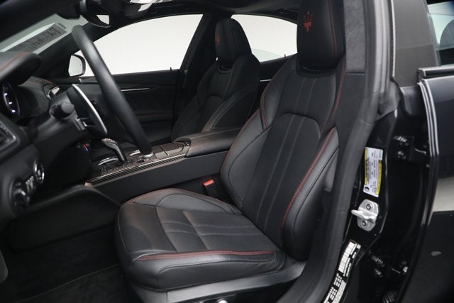 2023 Maserati Ghibli Modena Q4