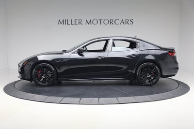 2023 Maserati Ghibli Modena Q4