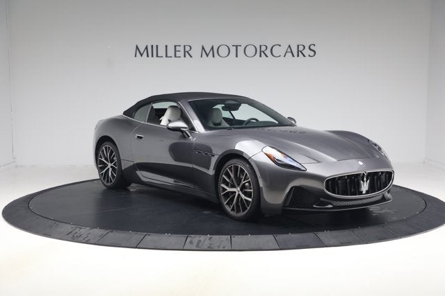 2026 Maserati GranCabrio Modena
