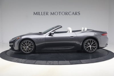 2026 Maserati GranCabrio Modena