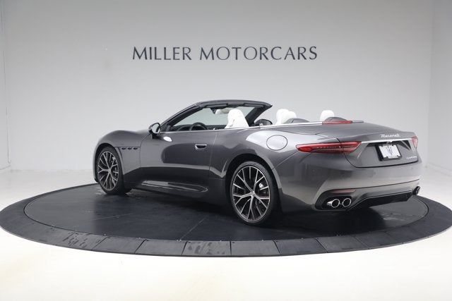 2026 Maserati GranCabrio Modena
