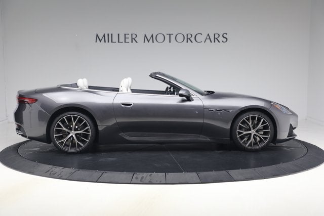 2026 Maserati GranCabrio Modena