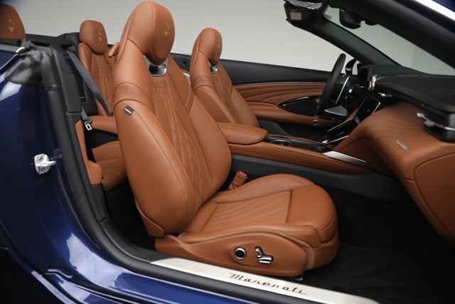 2026 Maserati GranCabrio Modena