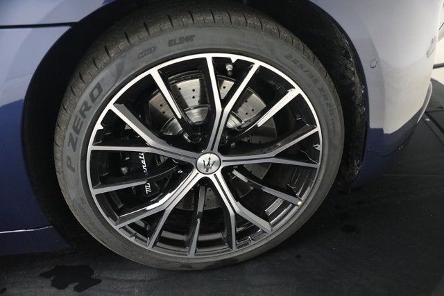 2026 Maserati GranCabrio Modena