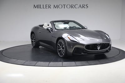 2026 Maserati GranCabrio Modena