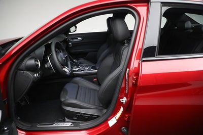 2024 Alfa Romeo Giulia Quadrifoglio